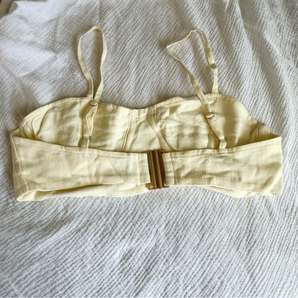 PrettyLittleThing Soft Yellow Top - Picture 3 of 12